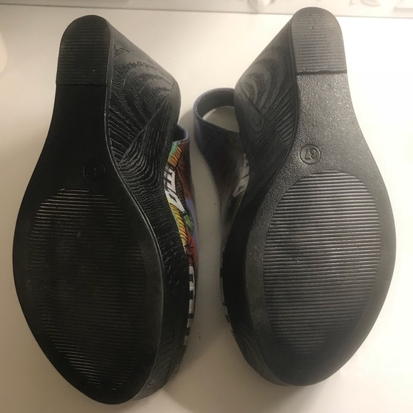 Handmade Leather Shoes from Honduras - Picture 4 of 4